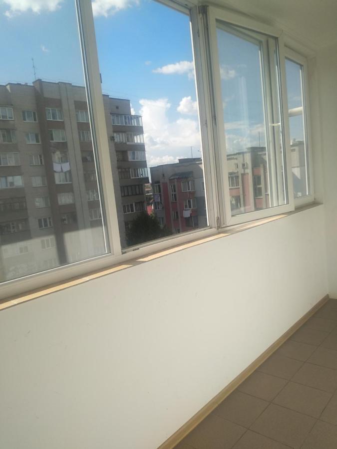 Апартаменти Липинського3,Поруч Порт Сіті Lutsʼk Extérieur photo